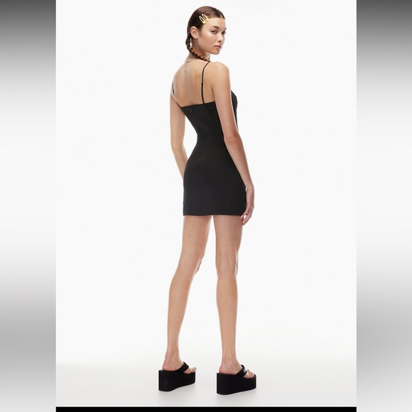 Sun-deh Dress - Picture 11 of 11